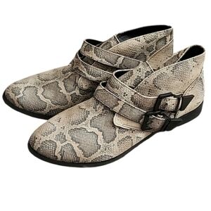 Volcom Getter faux suede snakeskin booties NWOT